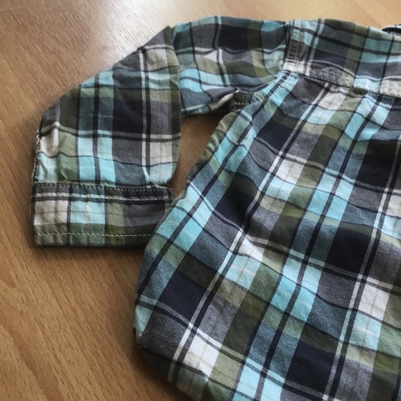 8/$25 Carter's Blue and Green Plaid Button Down Shirt 24 months - Picture 8 of 11